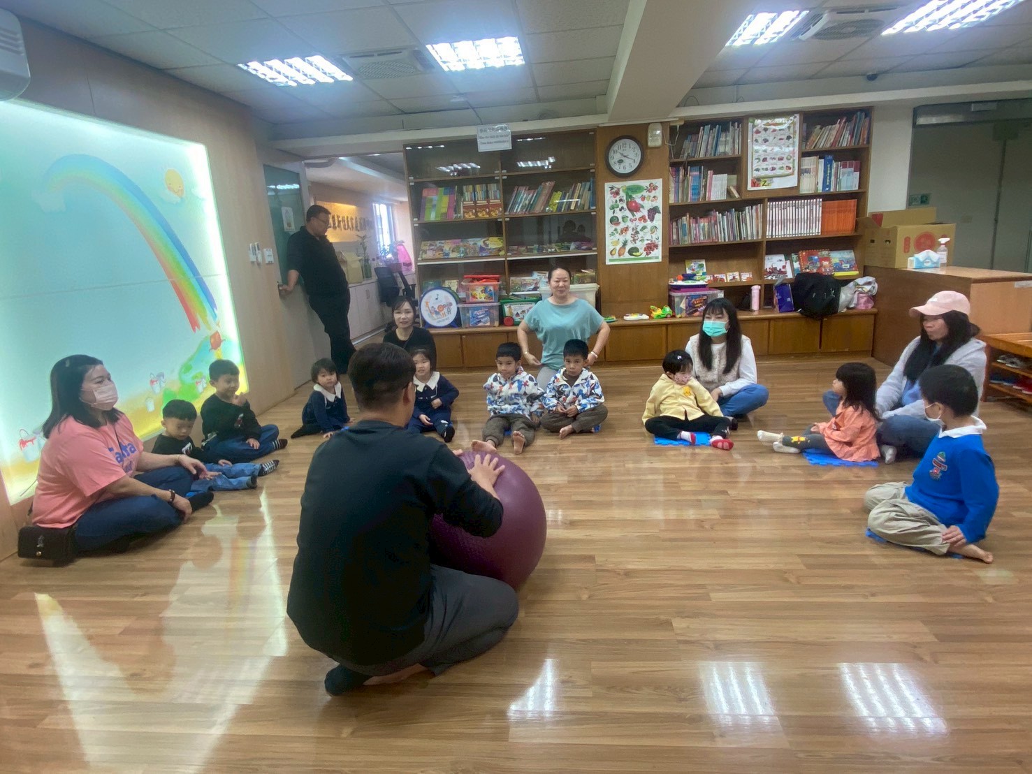 圖檔：大家認識大家